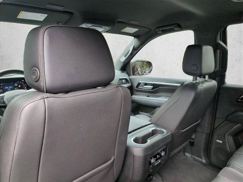 Used 2025 Chevrolet Tahoe RST w/ Comfort Package RWD image 17