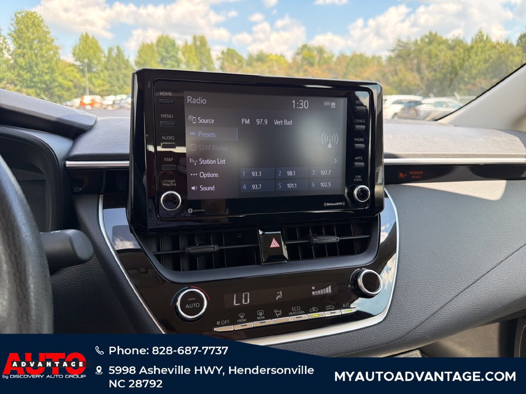 Used 2022 Toyota Corolla LE FWD image 13