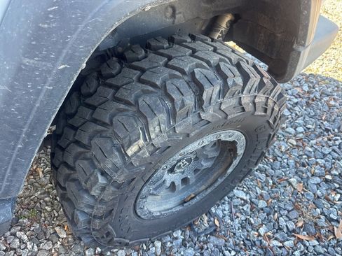 Used 2018 Jeep Wrangler Sport image 8