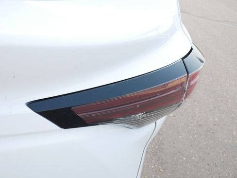 Certified 2026 Toyota Sienna LE FWD image 17