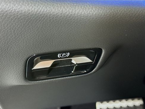 New 2026 Mercedes-Benz E 450 4MATIC All-Terrain Wagon image 11