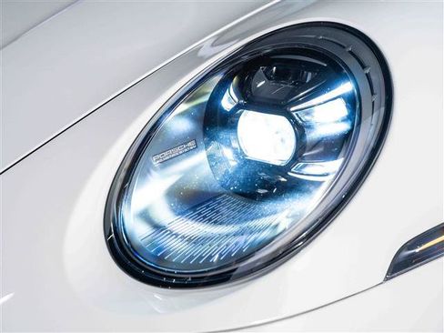 Certified 2024 Porsche 911 Targa 4 GTS image 20