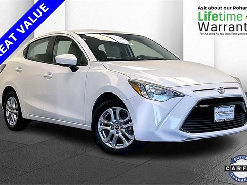 Used 2017 Toyota Yaris iA image 1