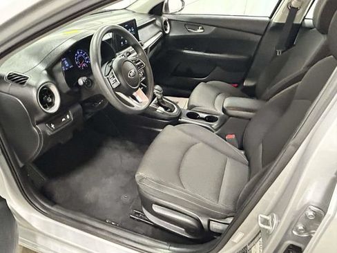 Used 2021 Kia Forte LXS FWD image 10