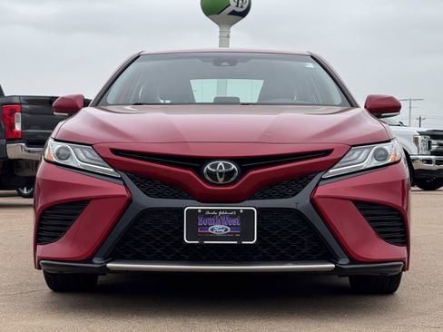 Used 2020 Toyota Camry XSE image 9