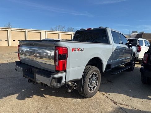 Certified 2025 Ford F350 Platinum w/ Platinum Plus Package image 3