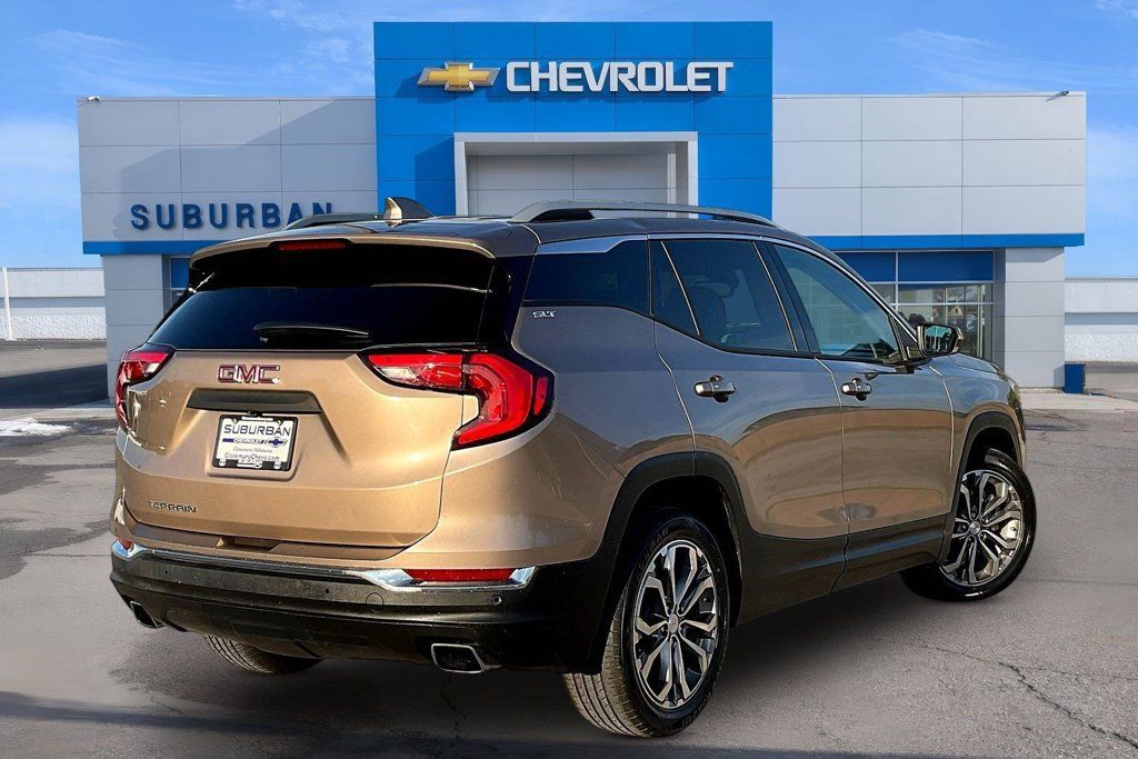 Used 2018 GMC Terrain SLT w/ Preferred Package FWD image 4