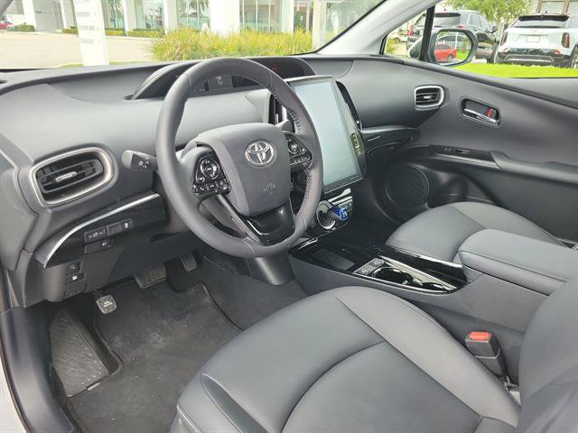 Used 2021 Toyota Prius Prime XLE w/ Carpet Mat Package (TMS) FWD image 13