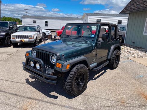 Used 2004 Jeep Wrangler X w/ Wheel Plus Group AWD/4WD image 10