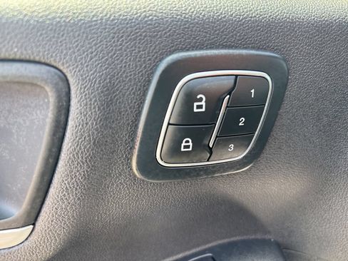 Used 2024 Ford Escape Platinum AWD/4WD image 19