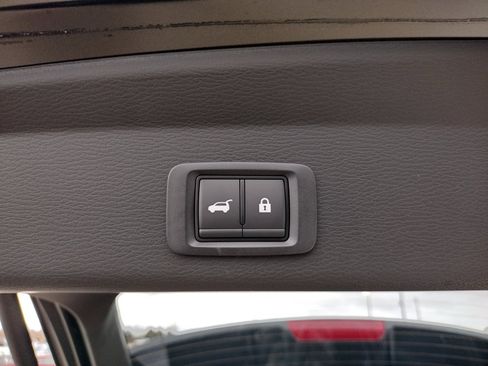 New 2025 Mitsubishi Outlander SE image 26