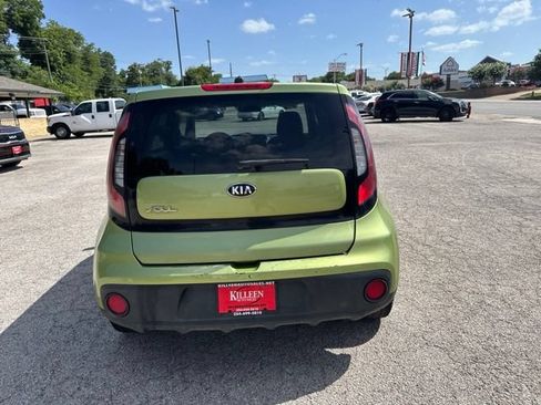 Used 2017 Kia Soul FWD image 7