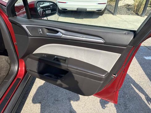 Used 2013 Ford Fusion S FWD image 18