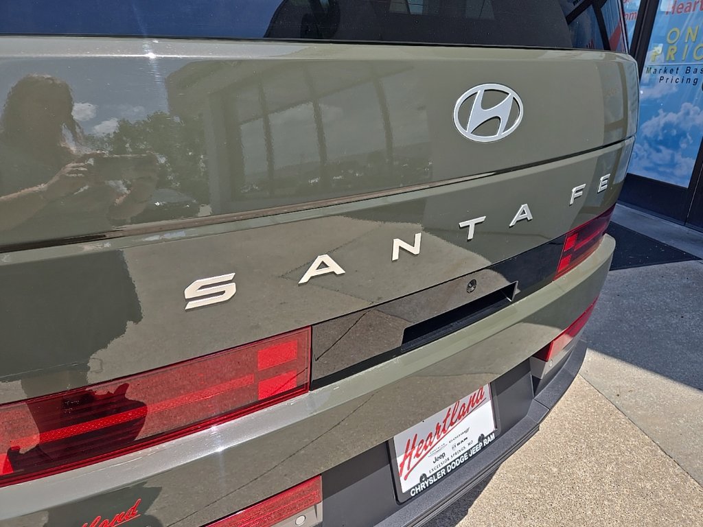 Used 2024 Hyundai Santa Fe Limited FWD image 21