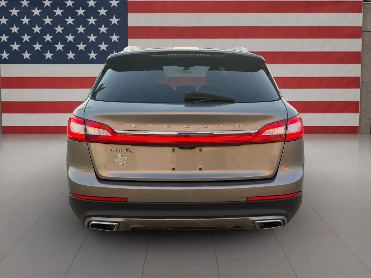 Used 2017 Lincoln MKX Premiere FWD image 7