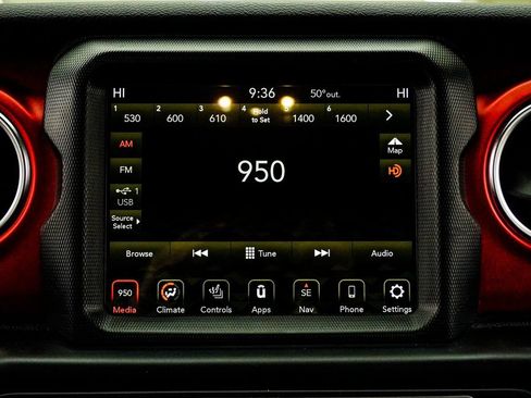 Used 2021 Jeep Wrangler Unlimited Rubicon AWD/4WD image 26