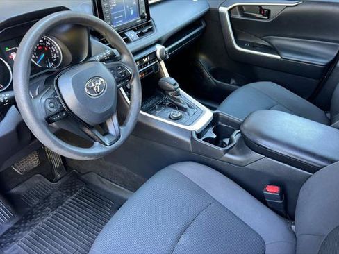 Certified 2021 Toyota RAV4 LE AWD/4WD image 11