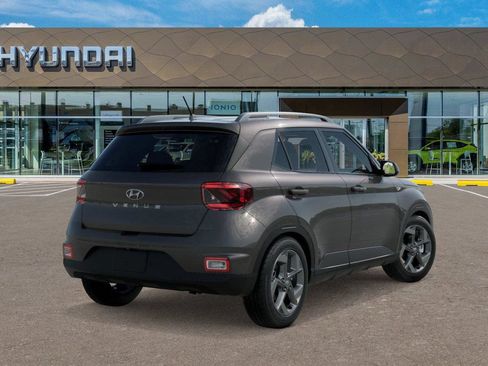 Certified 2025 Hyundai Venue SEL FWD image 5