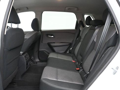 Used 2021 Nissan Rogue SV AWD/4WD image 8