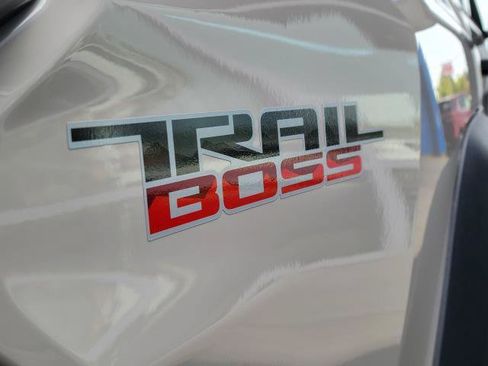 New 2026 Chevrolet Colorado Trail Boss AWD/4WD image 6