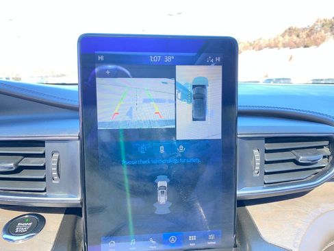 Used 2020 Ford Explorer Platinum w/ Premium Technology Package image 21