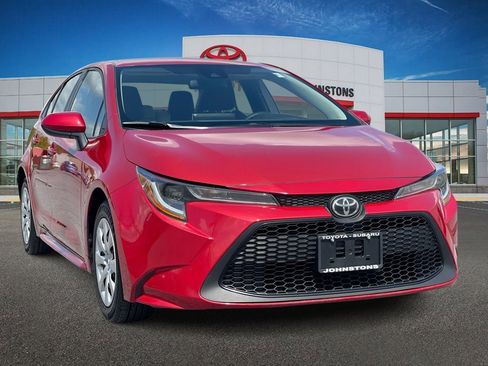 Used 2020 Toyota Corolla LE FWD image 1