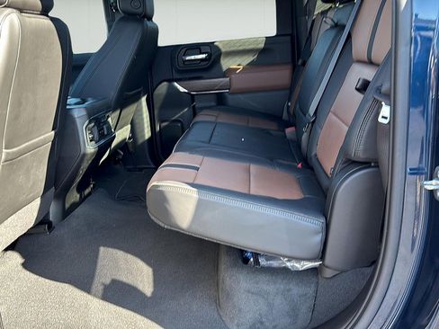 Used 2023 Chevrolet Silverado 3500 High Country w/ Z71 Off-Road Package image 15