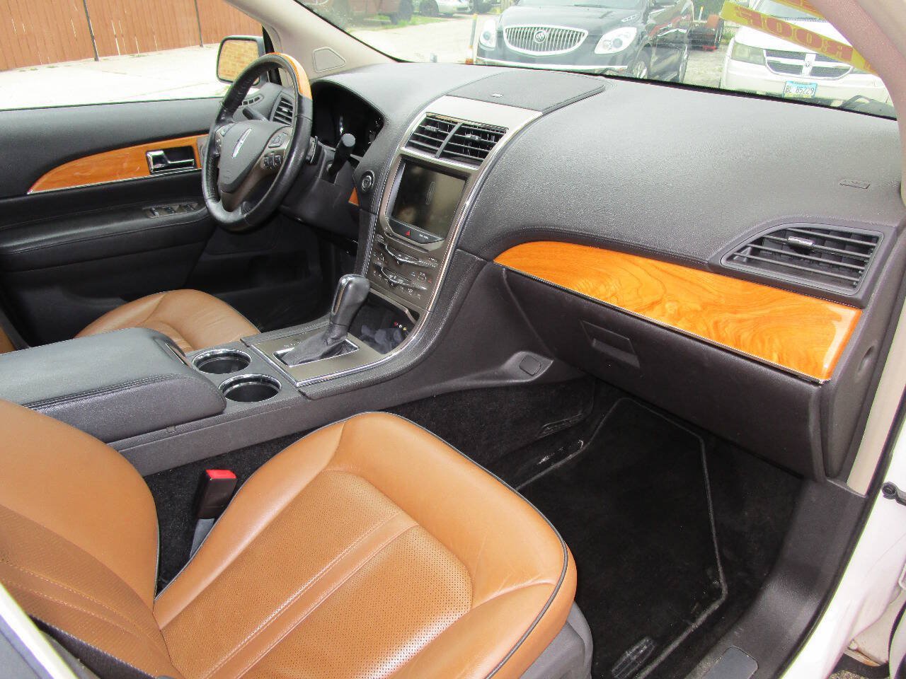 Used 2015 Lincoln MKX AWD w/ Equipment Group 102A image 21