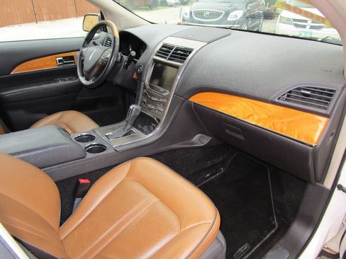 Used 2015 Lincoln MKX AWD w/ Equipment Group 102A image 21