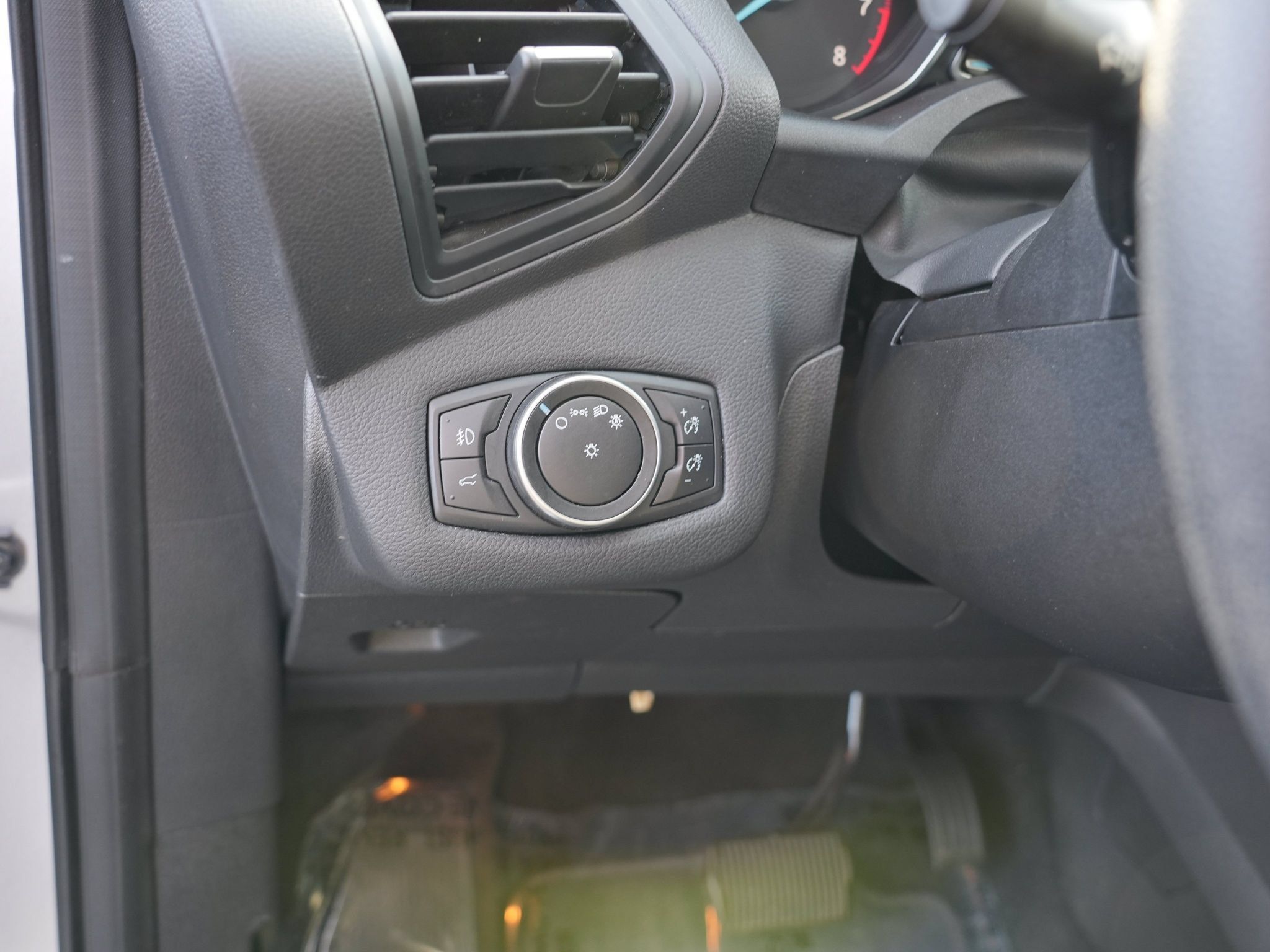 Used 2018 Ford Escape SE AWD/4WD image 18
