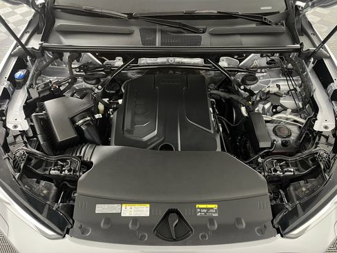 Used 2025 Audi Q5 Premium w/ 19" Wheel Package image 22