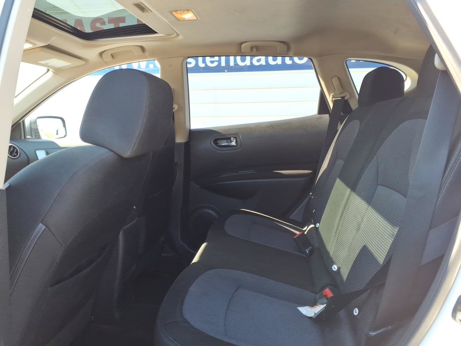Used 2012 Nissan Rogue SV w/ Premium Pkg AWD/4WD image 10