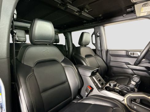 Used 2025 Ford Bronco Badlands AWD/4WD image 14