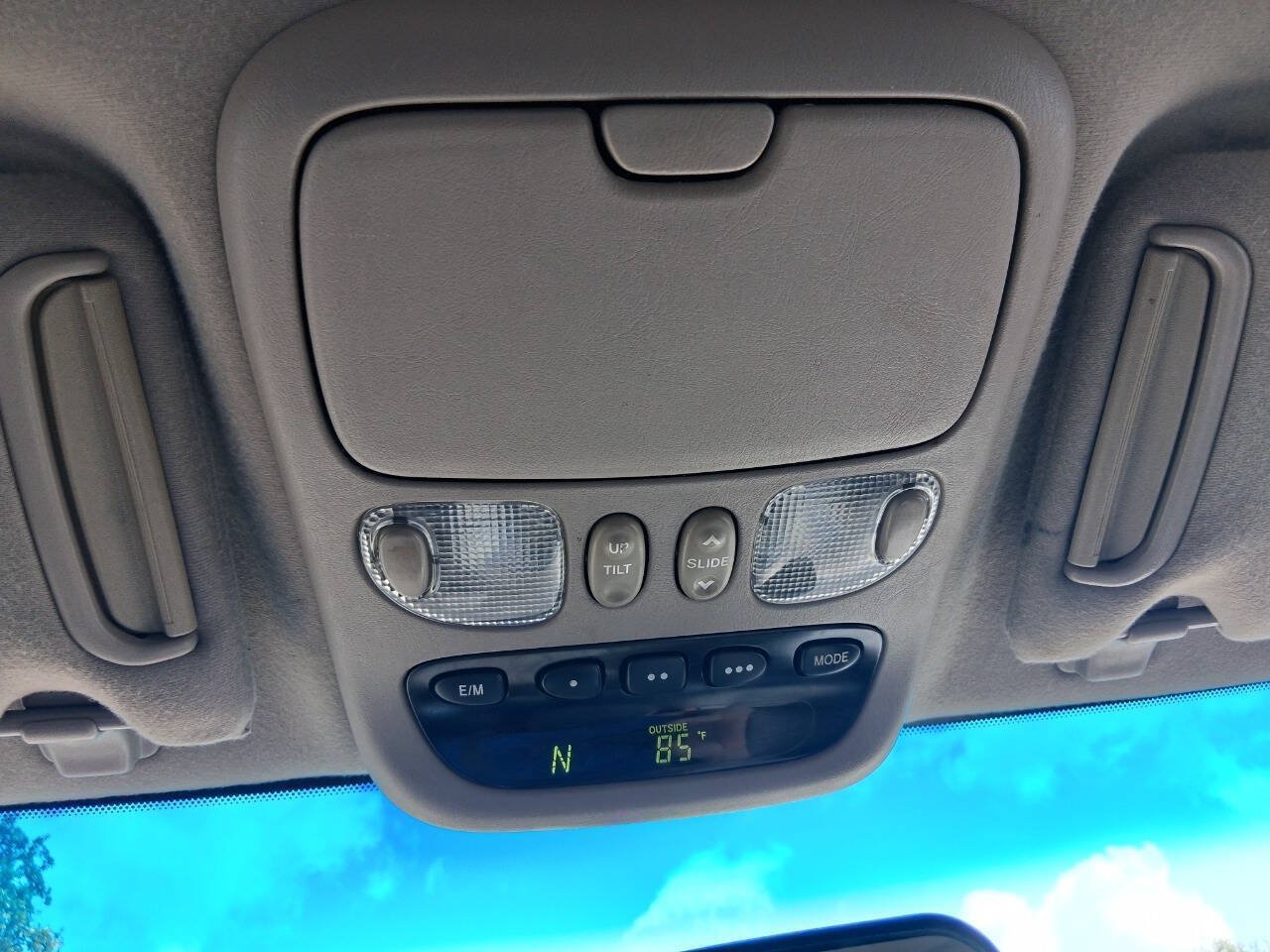 Used 2007 Toyota Sequoia SR5 RWD image 28