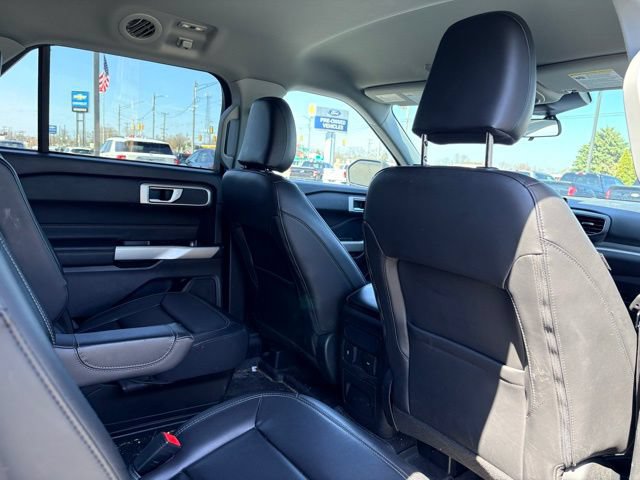 Used 2023 Ford Explorer XLT w/ Equipment Group 202A AWD/4WD image 12