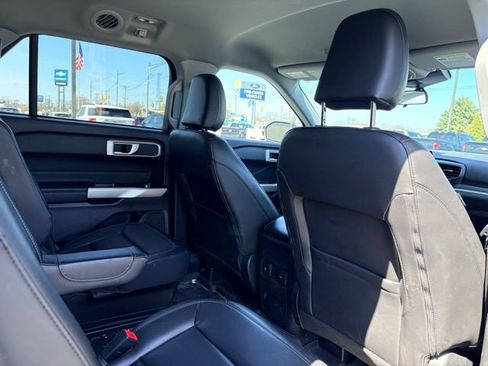 Used 2023 Ford Explorer XLT w/ Equipment Group 202A image 12