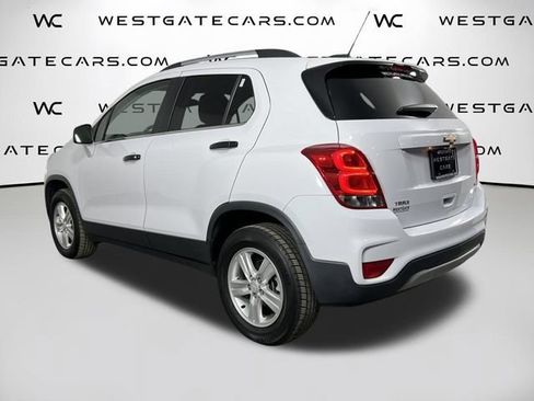 Used 2020 Chevrolet Trax LT AWD/4WD image 43