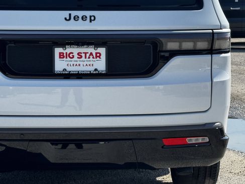 New 2026 Jeep Grand Wagoneer L 4DR 2WD image 10