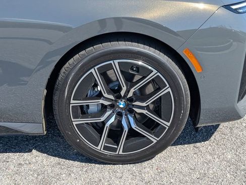 New 2026 BMW 760i xDrive w/ Luxury Rear Seating Package AWD/4WD image 11