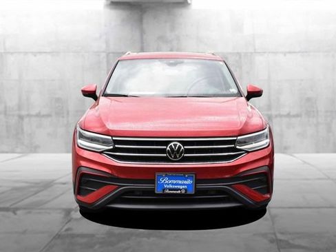 Certified 2024 Volkswagen Tiguan SE AWD/4WD image 4