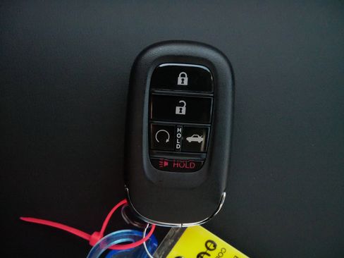 Certified 2025 Honda Accord EX-L image 31