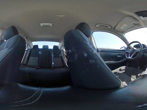 Used 2025 Nissan Sentra SV FWD image 42