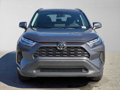 Used 2025 Toyota RAV4 XLE AWD/4WD image 8