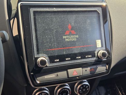 Used 2026 Mitsubishi Outlander Sport LE AWD/4WD image 23