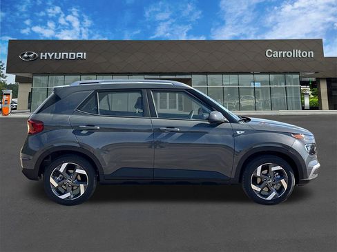 New 2026 Hyundai Venue SEL FWD image 5