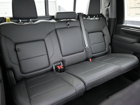 New 2026 Chevrolet Silverado 2500 LTZ w/ LTZ Convenience Package AWD/4WD image 33