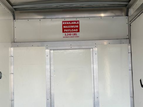 Used 2023 Ford Transit 350 DRW RWD image 19