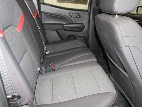 Used 2024 Chevrolet Colorado Z71 w/ Z71 Convenience Package 2 image 29