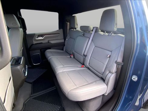 Used 2024 GMC Sierra 1500 SLT w/ SLT Convenience Package AWD/4WD image 21