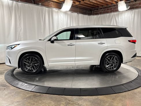 Used 2024 Lexus TX 350 AWD w/ Technology Package image 8